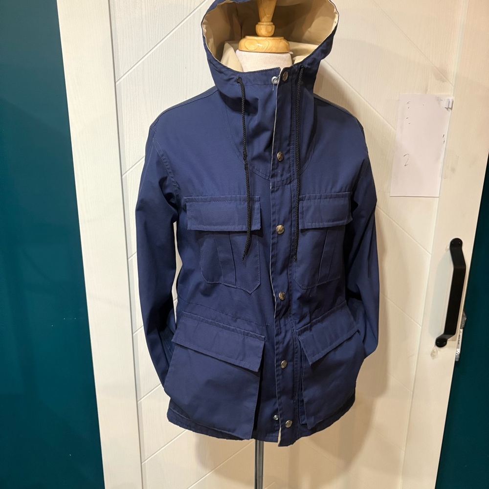 Vintage Pioneer Vancouver Mountain  Navy Khaki Jones Tent & Sportswear JacketS/M